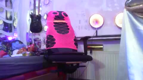 Snapshot of alwaysniceguy2 chatting on October 28, 2025, 2:59 am HoneyMelonGuy online show from October 28, 2025, 2:59 am