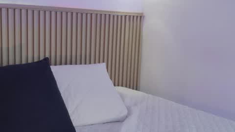 aly_leee online show from April 1, 2026, 12:06 pm
