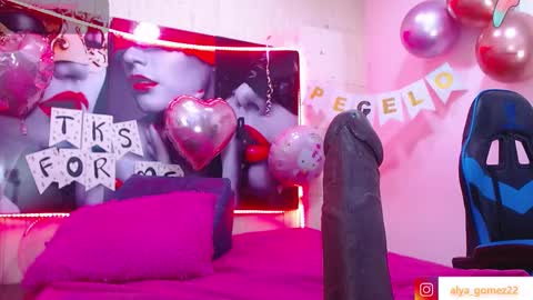 Snapshot of alya_gomez chatting on February 19, 2025, 8:31 pm online show from February 19, 2025, 8:31 pm