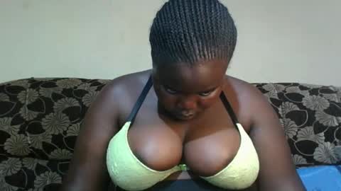 Snapshot of alyabeiby chatting on May 22, 2026, 12:00 pm alyabeiby online show from May 22, 2026, 12:00 pm