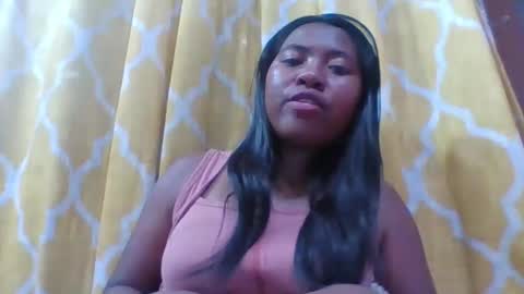 alydiah816442 online show from April 12, 2026, 2:44 pm