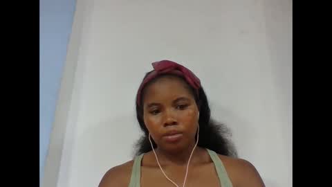 Snapshot of alydie7 chatting on April 24, 2026, 5:59 pm alydie7 online show from April 24, 2026, 5:59 pm