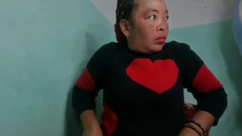 Snapshot of alypierette chatting on May 26, 2026, 5:14 am alypierette online show from May 26, 2026, 5:14 am