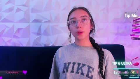 sopie online show from January 30, 2025, 11:01 am