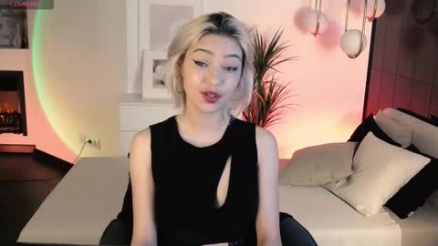 Alysia online show from October 14, 2025, 2:40 pm