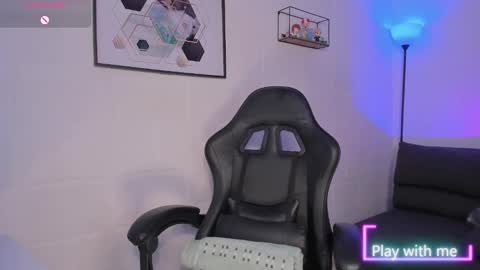 Alyson online show from March 5, 2026, 1:40 pm