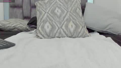 Snapshot of alyssia_oceann chatting on May 19, 2026, 12:55 pm alyssia online show from May 19, 2026, 12:55 pm