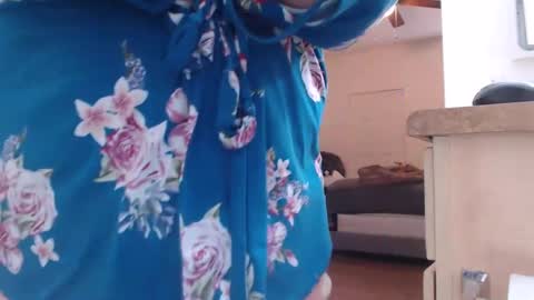 Alyssiaamorexo online show from March 6, 2025, 6:59 pm