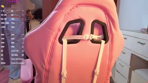 alyssy_nc online show from January 16, 2026, 2:26 am