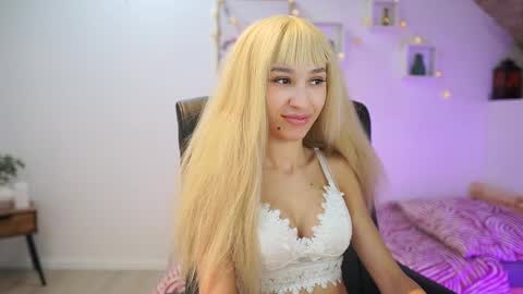 Snapshot of amai__liu chatting on November 21, 2025, 9:19 am Amai Liu online show from November 21, 2025, 9:19 am