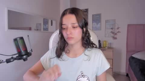 Snapshot of amaia_daniells chatting on September 11, 2025, 3:39 am B I A N C A online show from September 11, 2025, 3:39 am