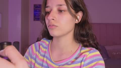 Snapshot of amaia_daniells chatting on November 25, 2025, 3:39 am B I A N C A online show from November 25, 2025, 3:39 am