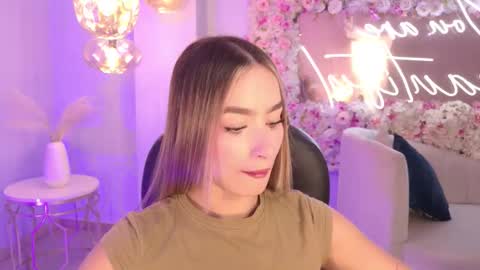 Amaia Haywood online show from October 29, 2025, 4:48 am