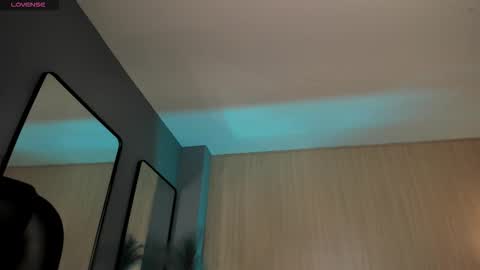 Amaia Haywood online show from December 1, 2025, 12:04 am