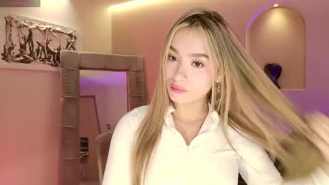 Amaia Haywood online show from February 3, 2026, 5:49 am