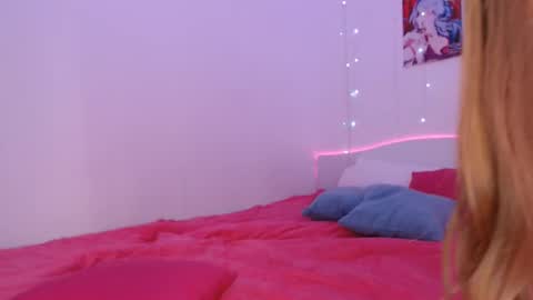 Snapshot of amala_lee chatting on February 10, 2025, 5:14 am Alice online show from February 10, 2025, 5:14 am