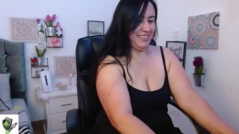 AMALIA online show from December 25, 2024, 7:02 pm