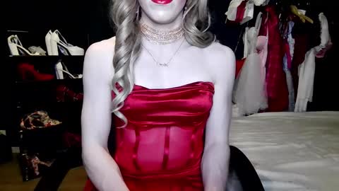 Amalie online show from December 4, 2025, 10:07 pm