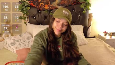         online show from October 16, 2025, 12:39 pm