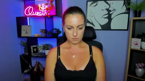 Snapshot of amanda_burn chatting on June 25, 2026, 1:48 pm Amanda online show from June 25, 2026, 1:48 pm
