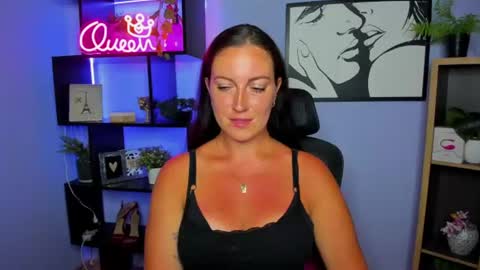 Snapshot of amanda_burn chatting on June 30, 2026, 1:23 pm Amanda online show from June 30, 2026, 1:23 pm