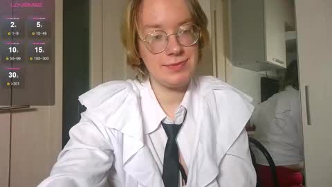 Snapshot of amanda_butlerr chatting on February 5, 2026, 6:01 pm Hi im Amanda online show from February 5, 2026, 6:01 pm