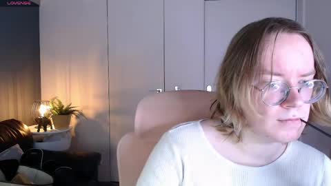 Hi im Amanda online show from May 8, 2026, 10:53 am