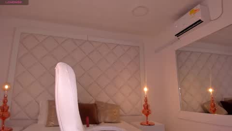 Snapshot of amanda_colin chatting on September 27, 2025, 8:58 pm Amanda online show from September 27, 2025, 8:58 pm