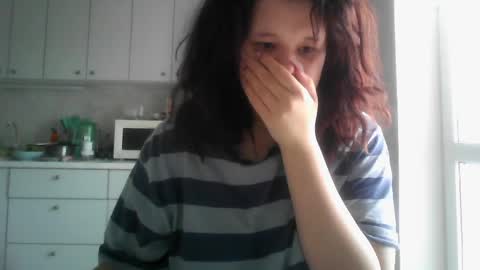 Snapshot of amanda_mia chatting on May 13, 2026, 8:23 am amanda_mia online show from May 13, 2026, 8:23 am