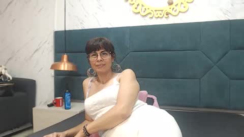 amanda_ramirez online show from May 11, 2026, 9:45 pm