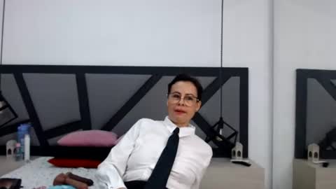 amanda_ramirez online show from July 3, 2026, 1:06 pm