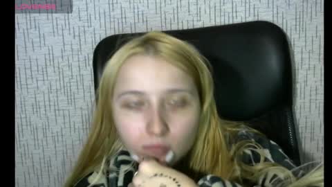 Amanda online show from December 30, 2024, 2:42 am