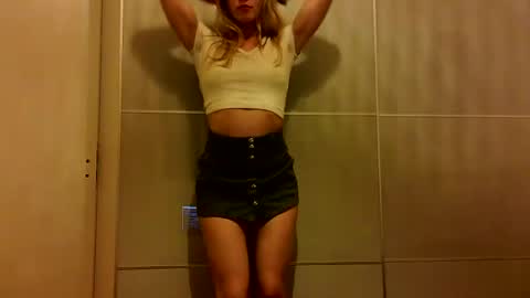 Snapshot of amanda_style chatting on December 7, 2024, 7:10 pm amanda_style online show from December 7, 2024, 7:10 pm