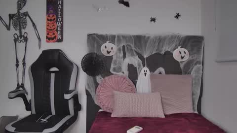 Amanda online show from October 25, 2025, 12:40 am