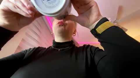 Amanda online show from February 20, 2026, 10:49 am