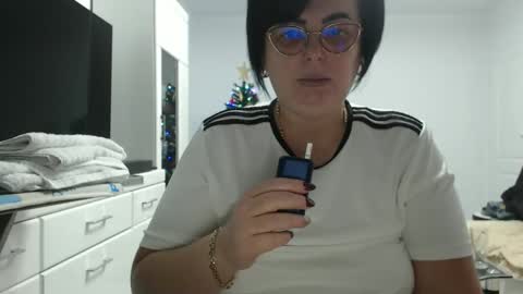 Snapshot of amandamuller1982 chatting on January 16, 2026, 12:14 am Anda online show from January 16, 2026, 12:14 am