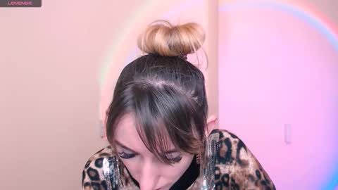 Snapshot of amandasentin chatting on February 17, 2026, 8:00 am Amanda online show from February 17, 2026, 8:00 am