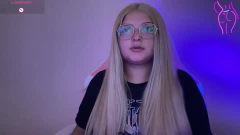 Amandha online show from February 17, 2025, 10:58 pm