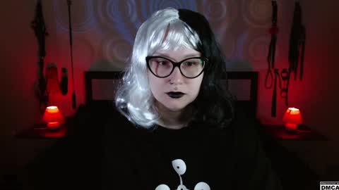 Goddess Amanita online show from December 5, 2024, 7:38 am