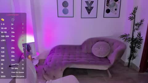 amara foxx online show from November 25, 2025, 11:32 am