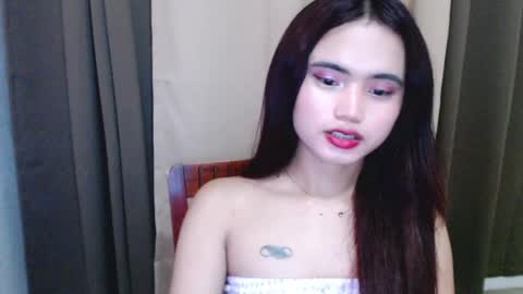 amara_hayami online show from November 18, 2025, 4:22 pm