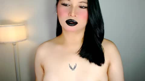 Snapshot of amara_perry30 chatting on May 6, 2026, 6:41 am Amara online show from May 6, 2026, 6:41 am