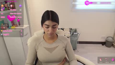 Snapshot of amara_silk chatting on January 7, 2026, 6:10 pm amara_silk online show from January 7, 2026, 6:10 pm