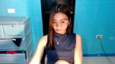 BELLA online show from April 23, 2026, 5:48 pm