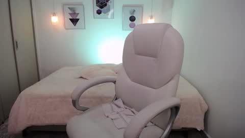 Amarantha online show from March 4, 2025, 4:20 pm