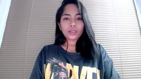 Amariah Holly online show from December 2, 2025, 4:57 pm