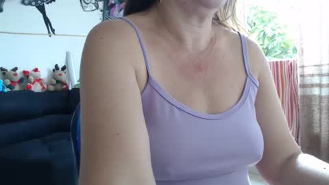 Snapshot of amaris_c chatting on February 3, 2025, 1:19 pm amaris_c online show from February 3, 2025, 1:19 pm