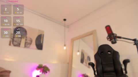 Snapshot of amatiista_12 chatting on February 10, 2025, 11:23 pm A M A T I S T A online show from February 10, 2025, 11:23 pm