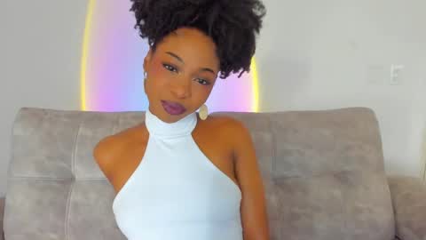 Snapshot of amatiistur chatting on February 22, 2025, 5:02 pm Tammy online show from February 22, 2025, 5:02 pm