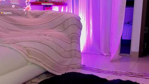 Amatista online show from November 23, 2025, 12:43 am